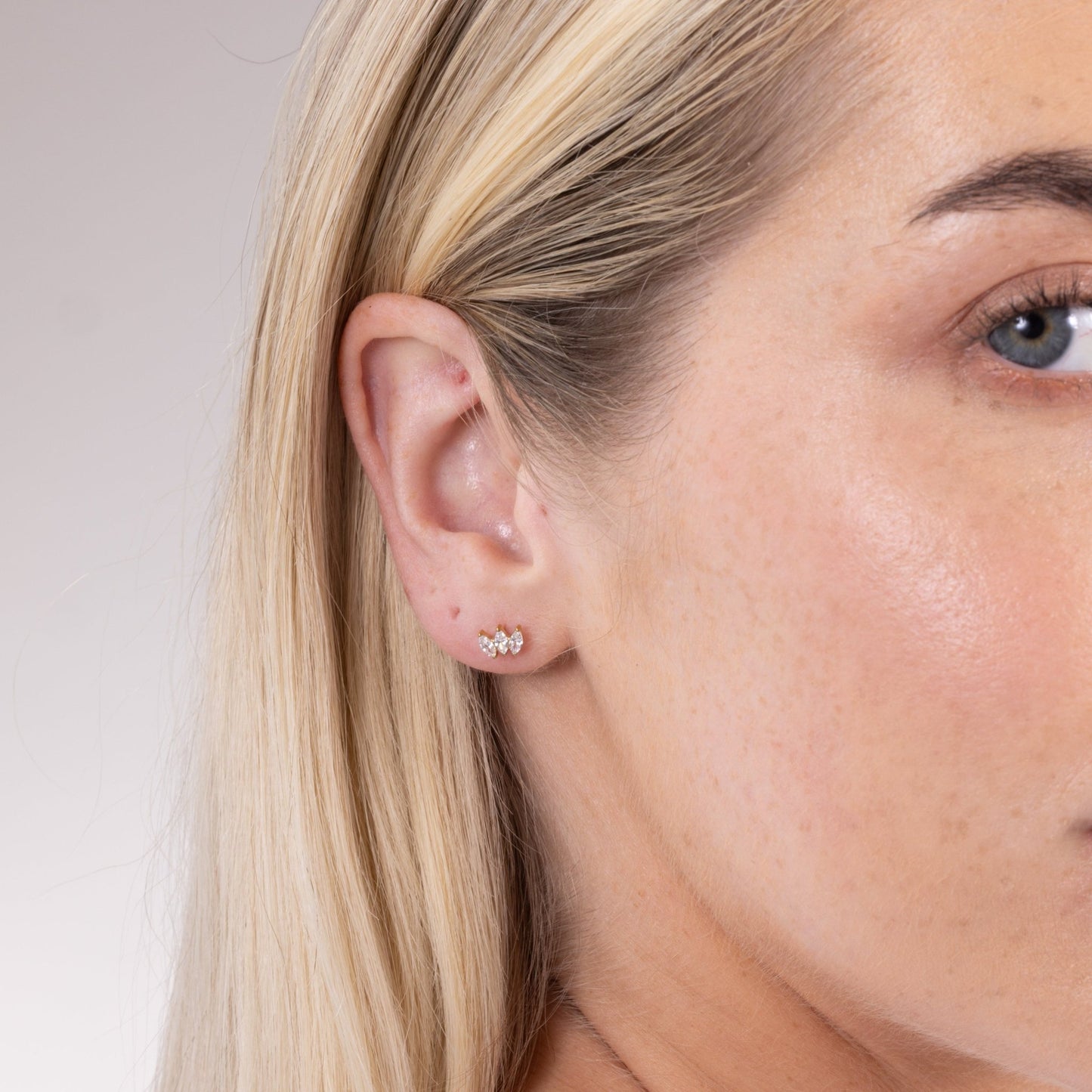 Trinity Marquise Stud in Gold — titanium — Rhokea