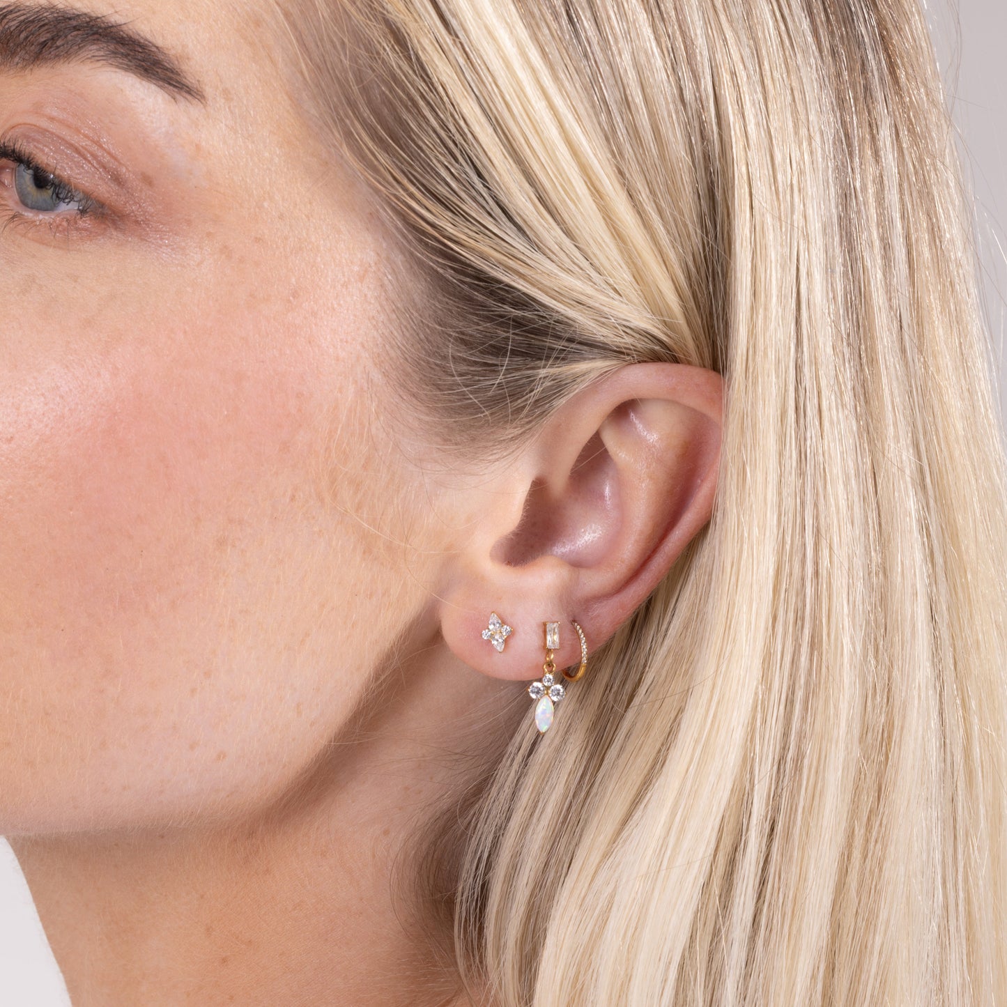Radiant Cluster Stud in Gold