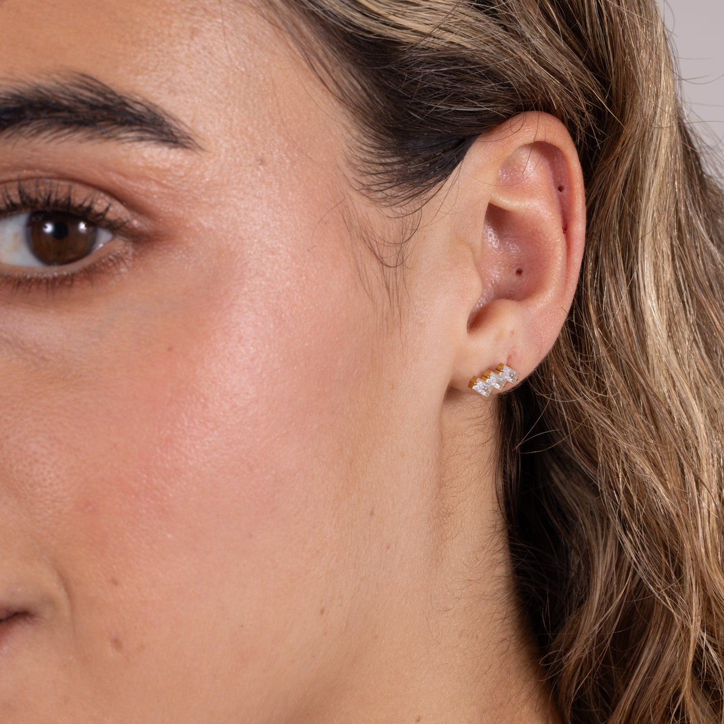 Trinity Emerald-Cut Stud in Gold