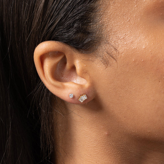 Trinity Baguette Stud in Gold — titanium — Rhokea