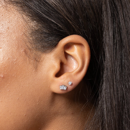 Trinity Baguette Stud in Silver — titanium — Rhokea