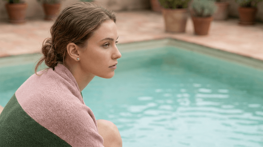 Can You Swim After a Piercing? A Doctor's Guide to Pools, the Sea and Healing