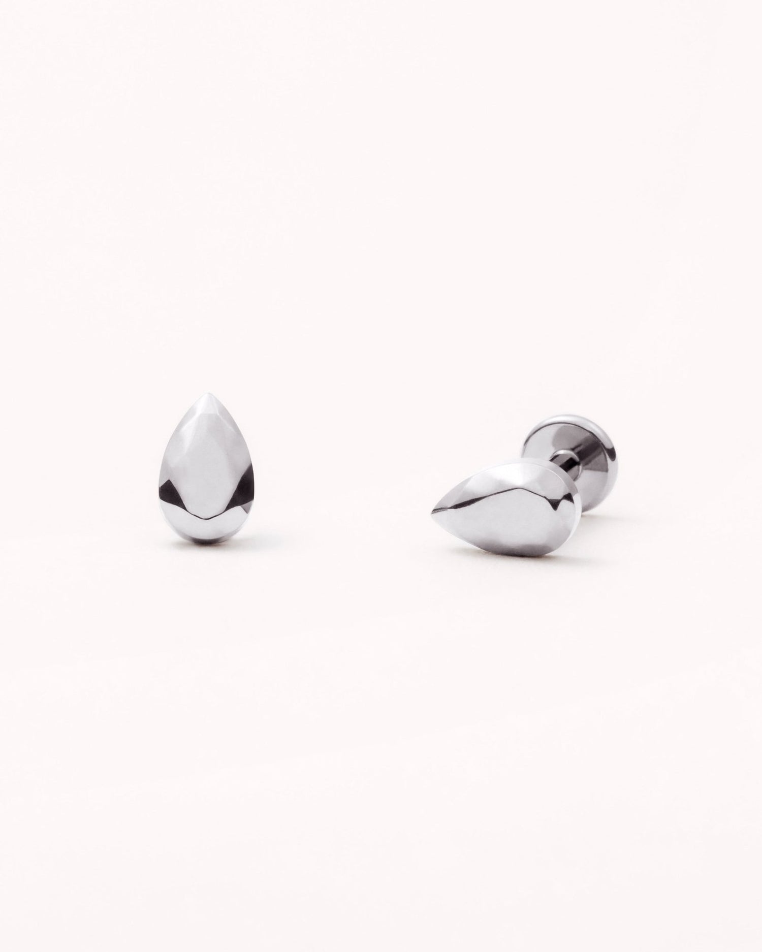 Teardrop Flat Back Stud in Silver — titanium — Rhokea