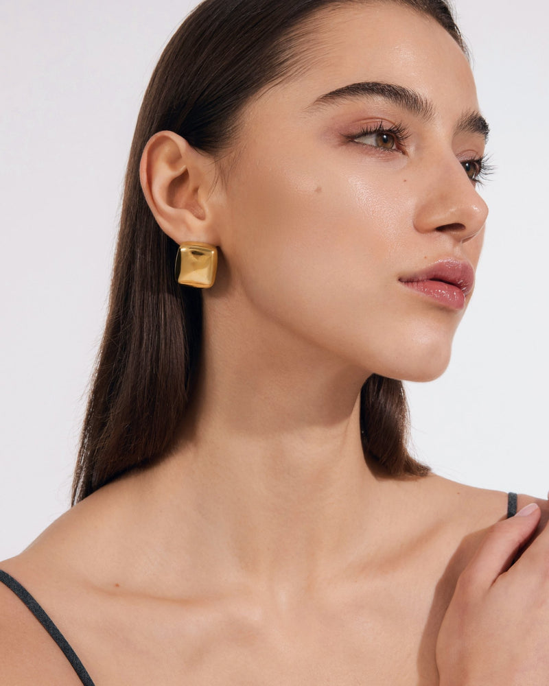 Square Stud Earrings in Gold — titanium — Rhokea