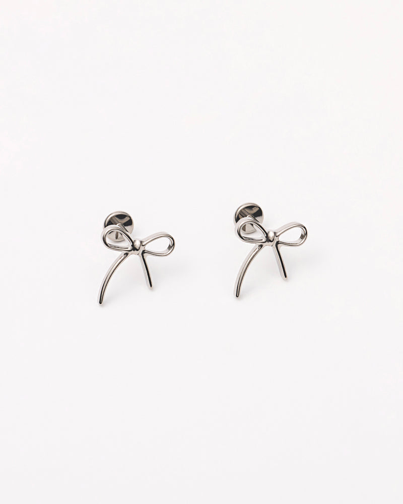 Ribbon Flat Back Studs in Silver